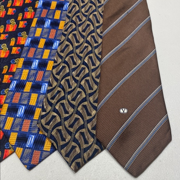 Valentino Multicolor Patterned Silk Ties - Picture 9 of 10
